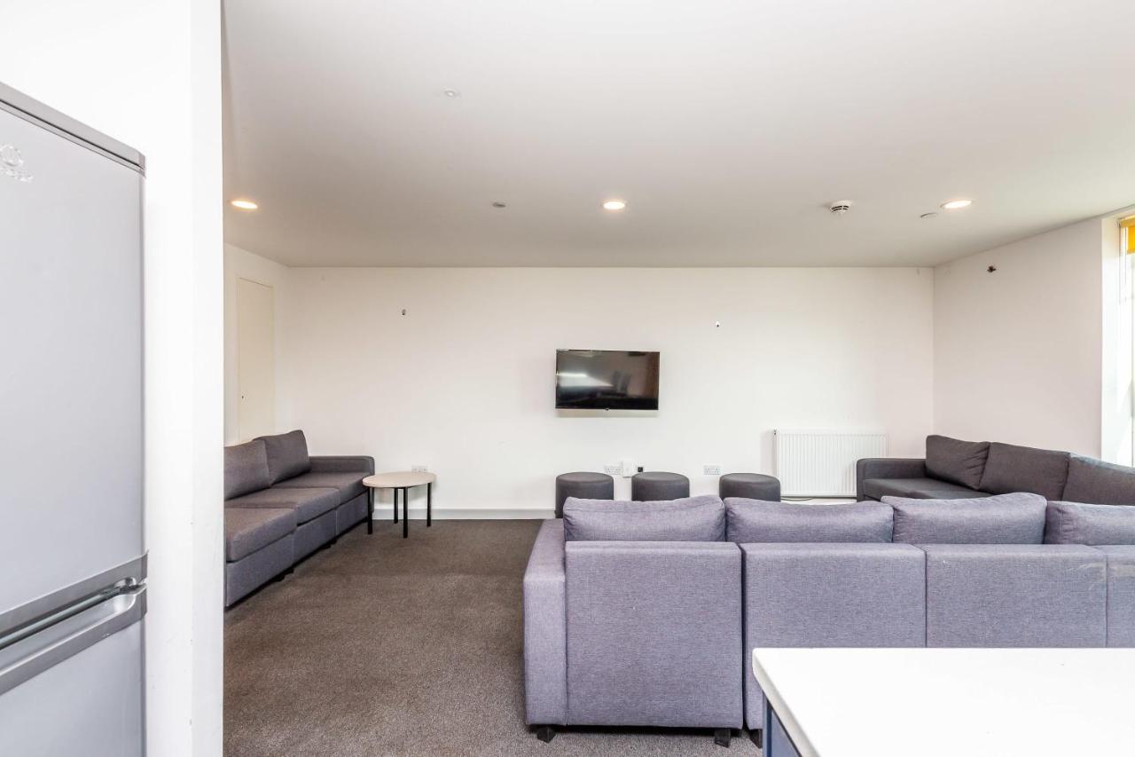 Spacious Ensuite Room With Shared Kitchen Lincoln Exterior photo